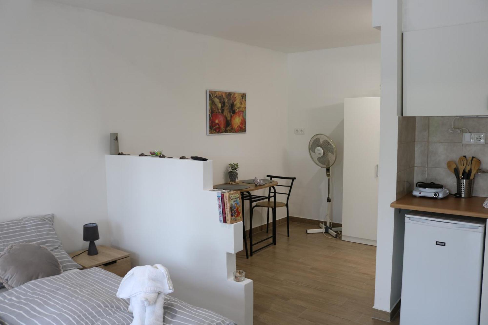 Apartament Rezeda Vendeghaz Fertőhomok Zewnętrze zdjęcie